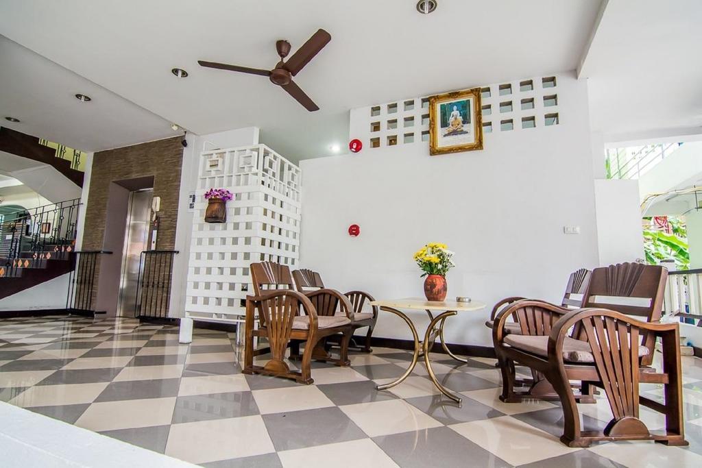 Sutus Court 2 Pattaya Exterior foto