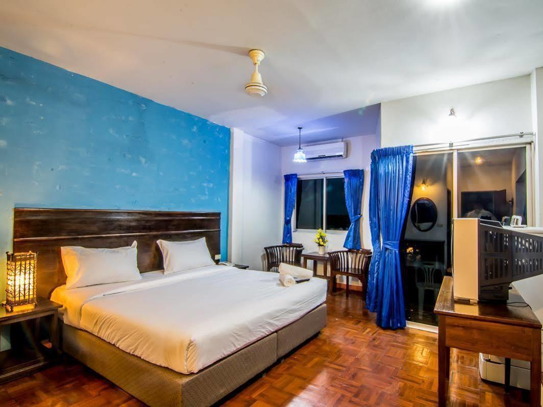 Sutus Court 2 Pattaya Exterior foto