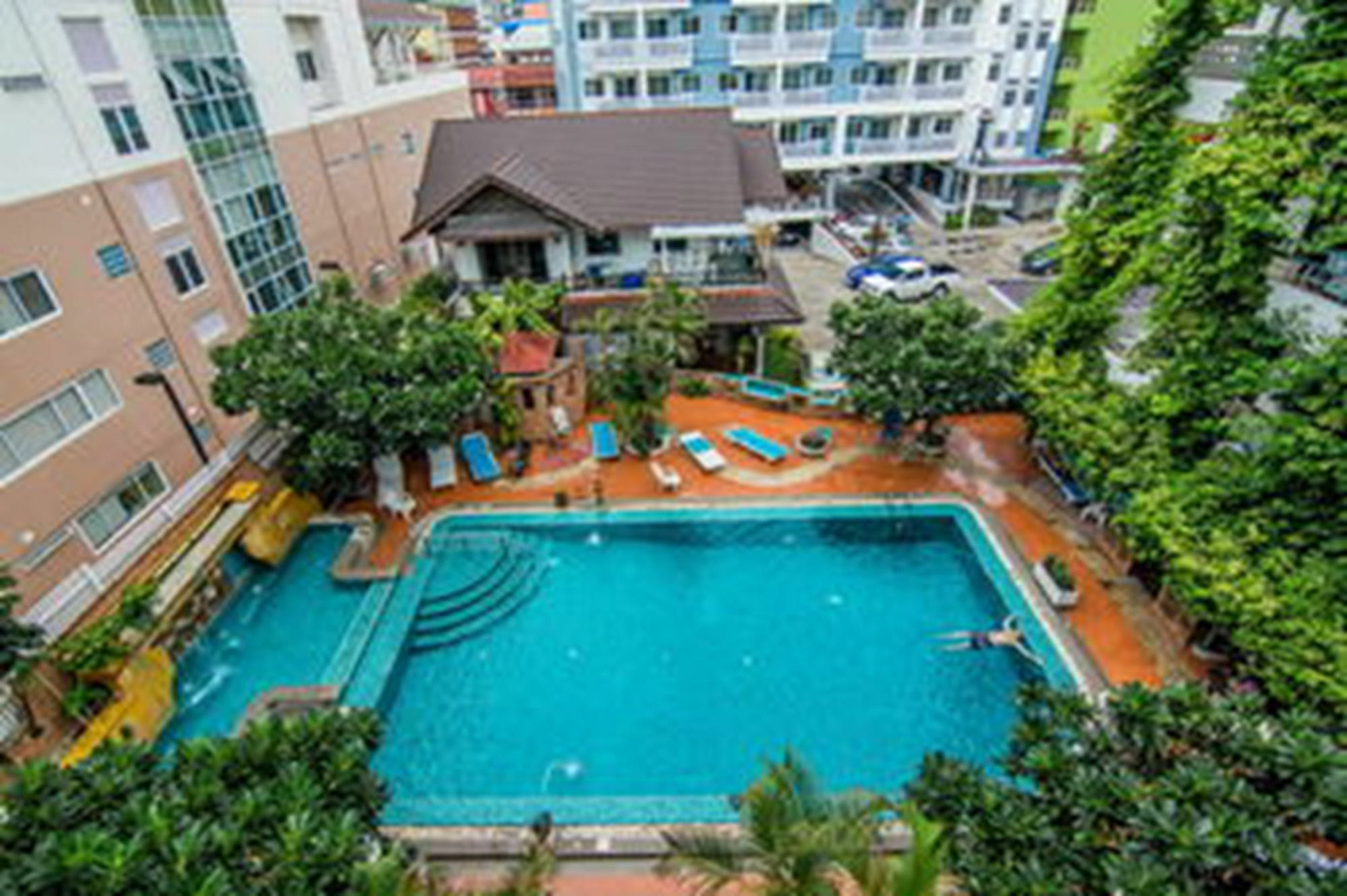 Sutus Court 2 Pattaya Exterior foto