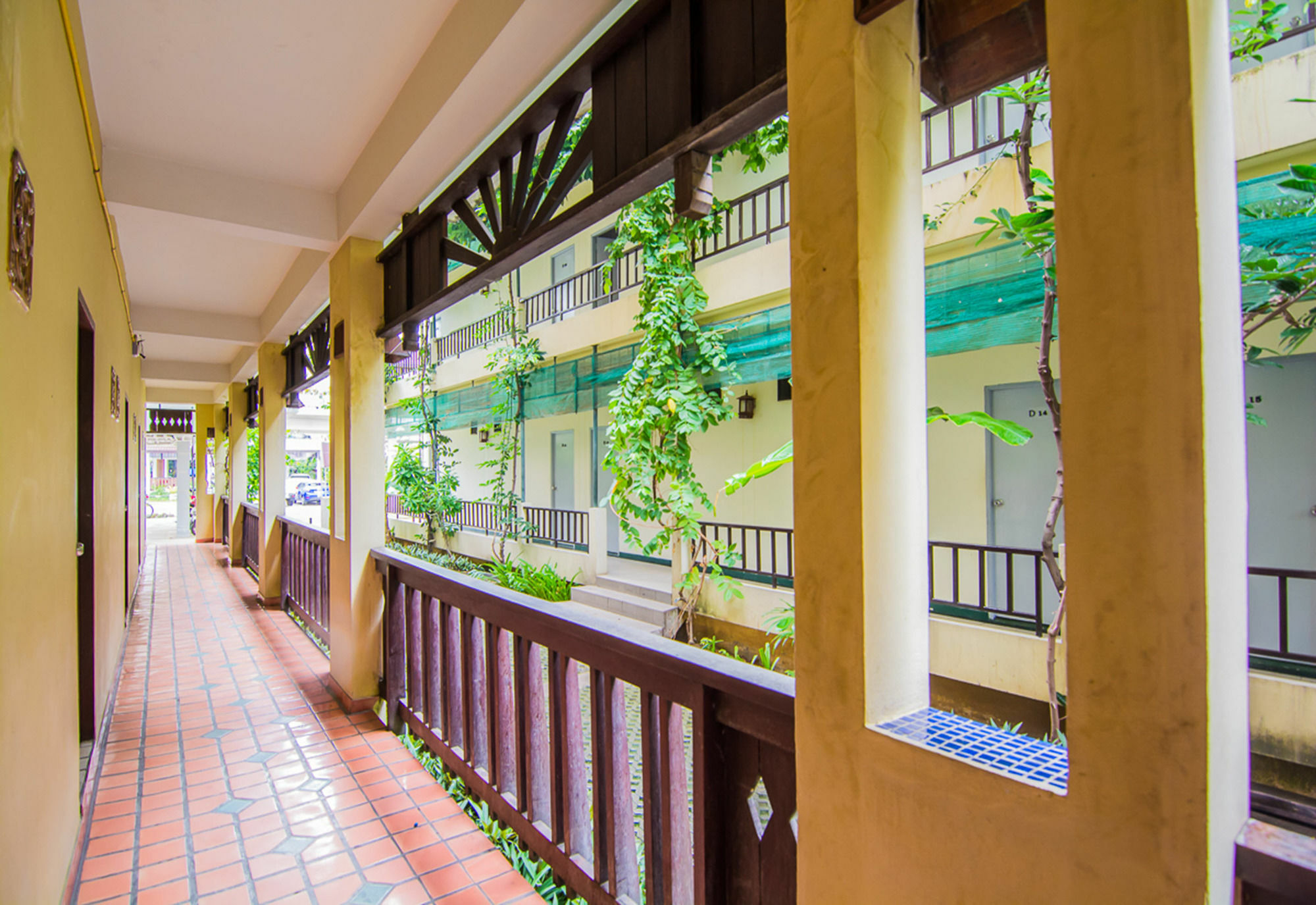 Sutus Court 2 Pattaya Exterior foto